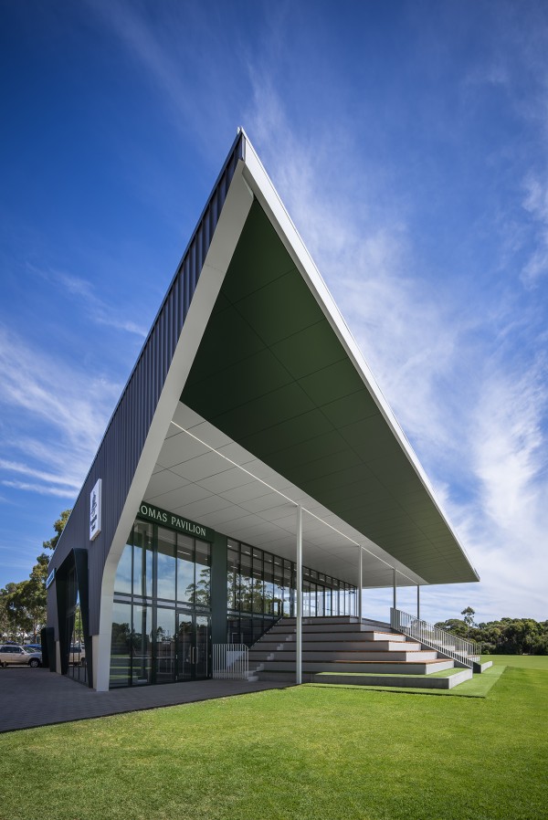 Weigall Oval Sports Club Building — JPE Design Studio